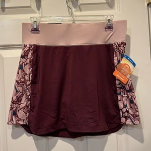 NWT!!  Columbia women’s Sandy Trail skort size medium